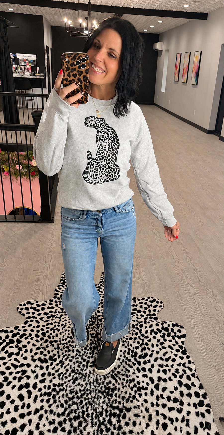 Sitting Leopard Crew