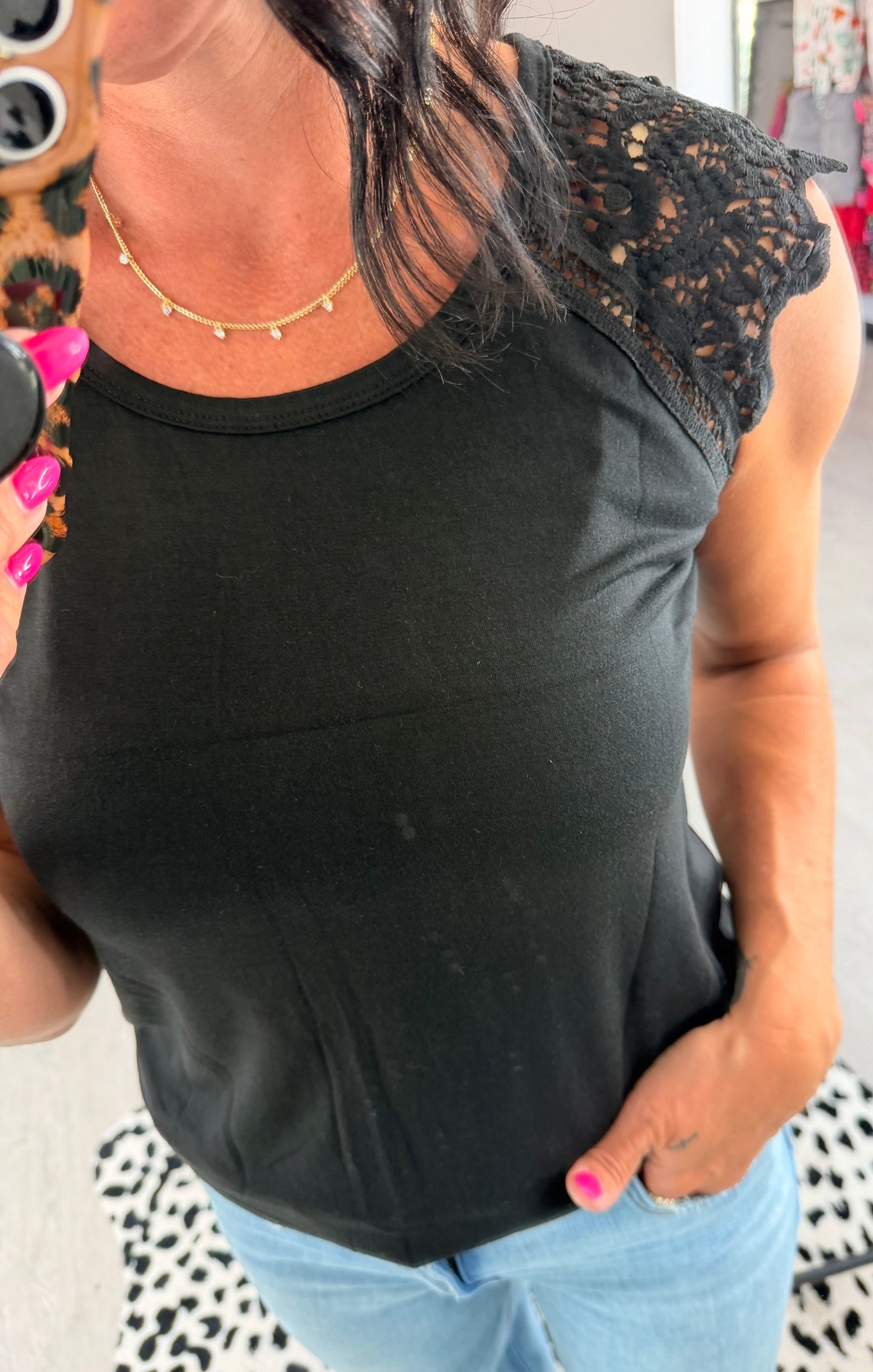 Chic Lace Cap Sleeve Top