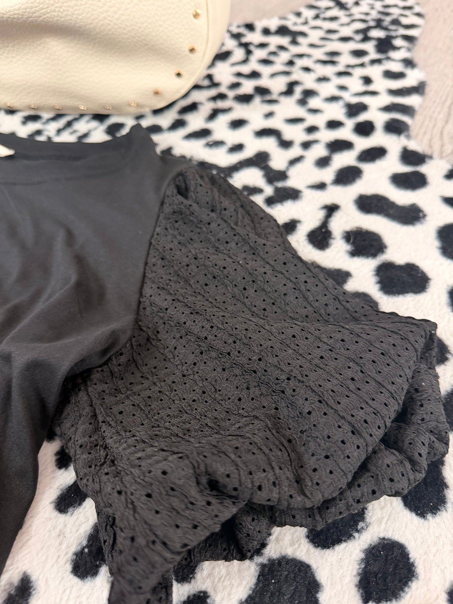 Flirty Sleeve Puff Top
