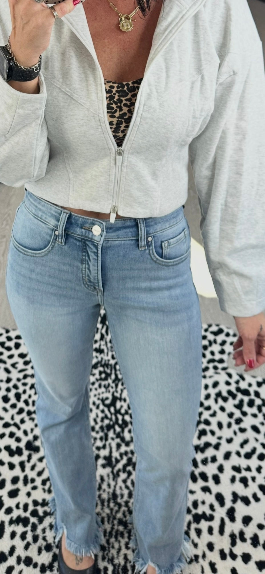 RISEN Mid Rise Straight